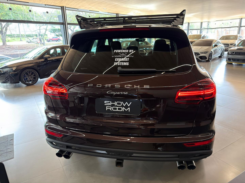 Foto do veículo PORSCHE CAYENNE  V6 2018 75.214 KM 390.000,00