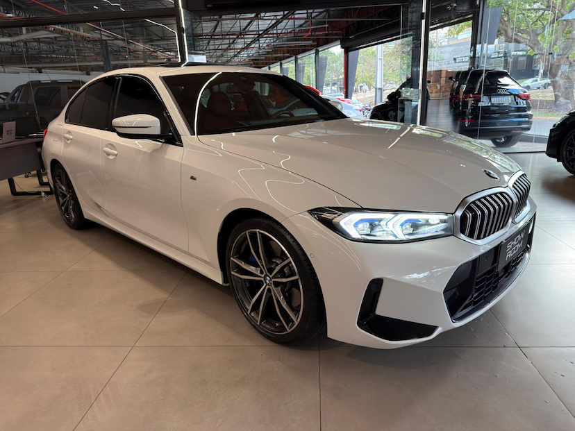 Foto do veículo BMW 320I  M SPORT FLEX 2024 23.400 KM 279.000,00