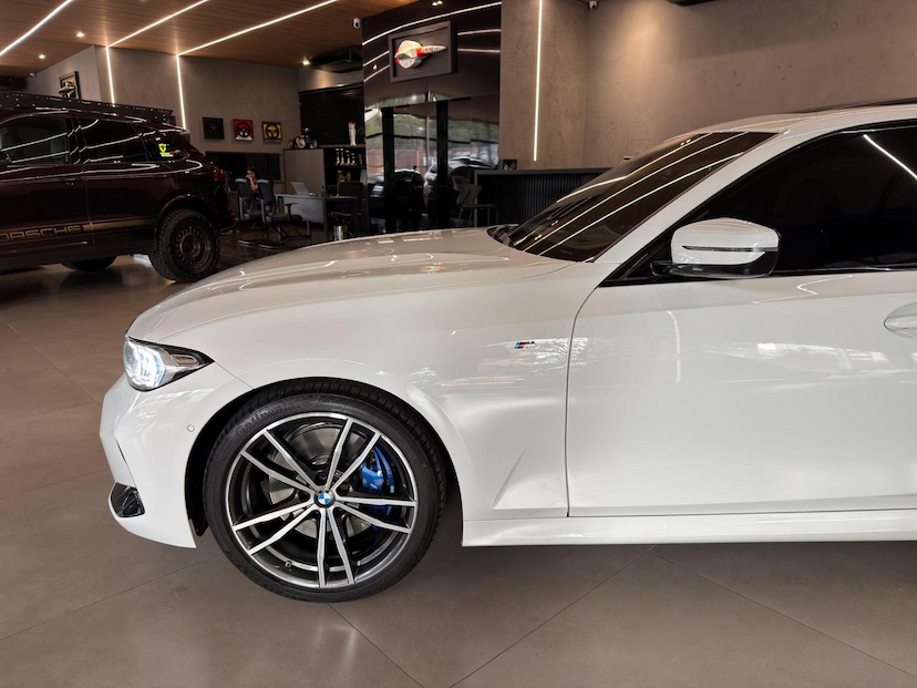 Foto do veículo BMW 320I  M SPORT FLEX 2024 23.400 KM 279.000,00