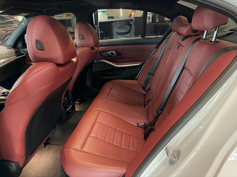 Foto do veículo BMW 320I  M SPORT FLEX 2024 23.400 KM 279.000,00
