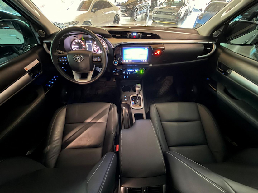 Foto do veículo TOYOTA HILUX  CD SRV 4FD 2025 9.600 KM 274.000,00