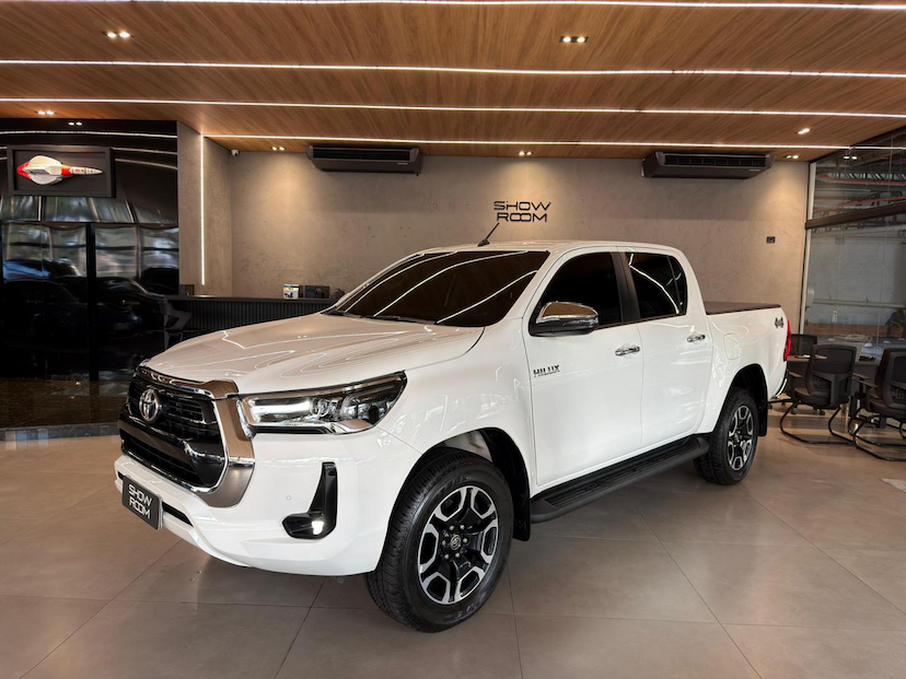 Foto do veículo TOYOTA HILUX  CD SRV 4FD 2025 9.600 KM 274.000,00