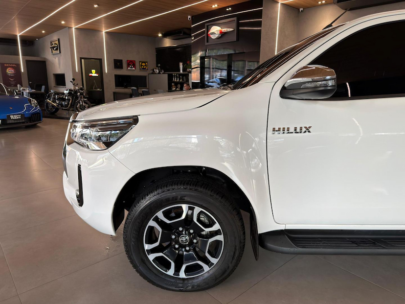 Foto do veículo TOYOTA HILUX  CD SRV 4FD 2025 9.600 KM 274.000,00