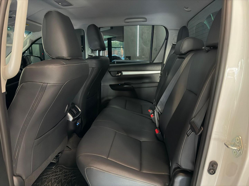 Foto do veículo TOYOTA HILUX  CD SRV 4FD 2025 9.600 KM 274.000,00
