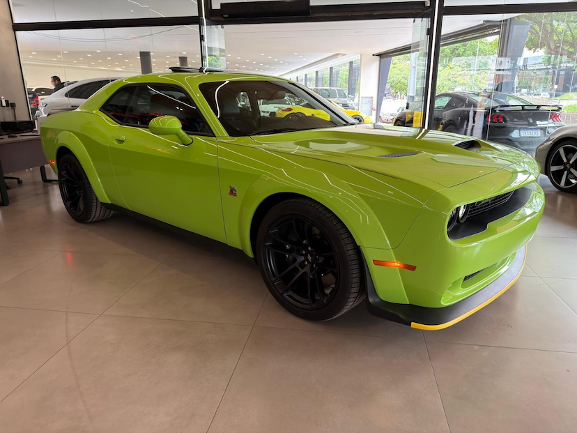 Foto do veículo DODGE CHALLENGER  SCAT PACK 2023 200 KM 970.000,00