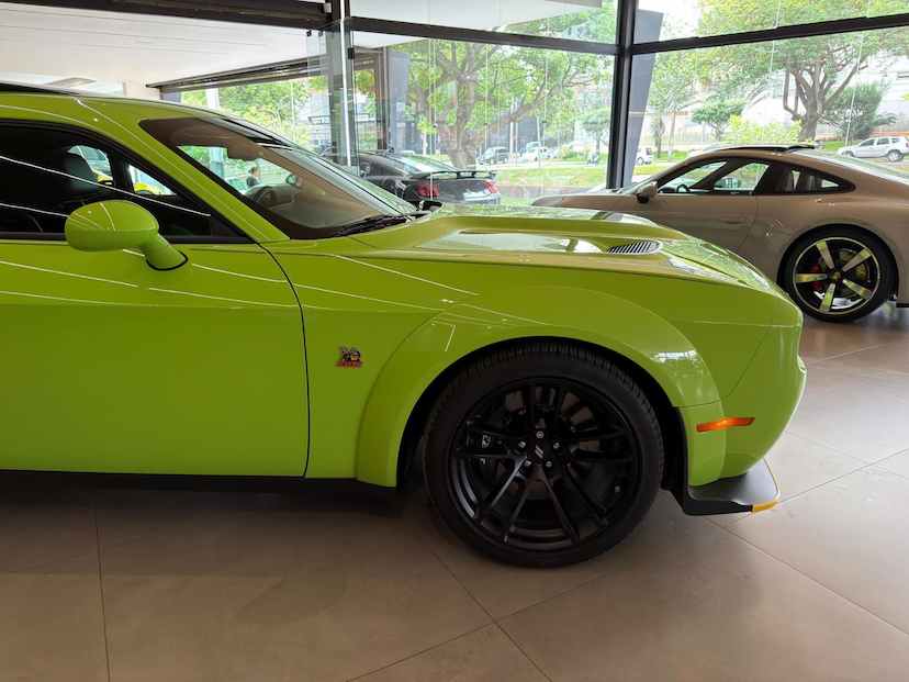 Foto do veículo DODGE CHALLENGER  SCAT PACK 2023 200 KM 970.000,00