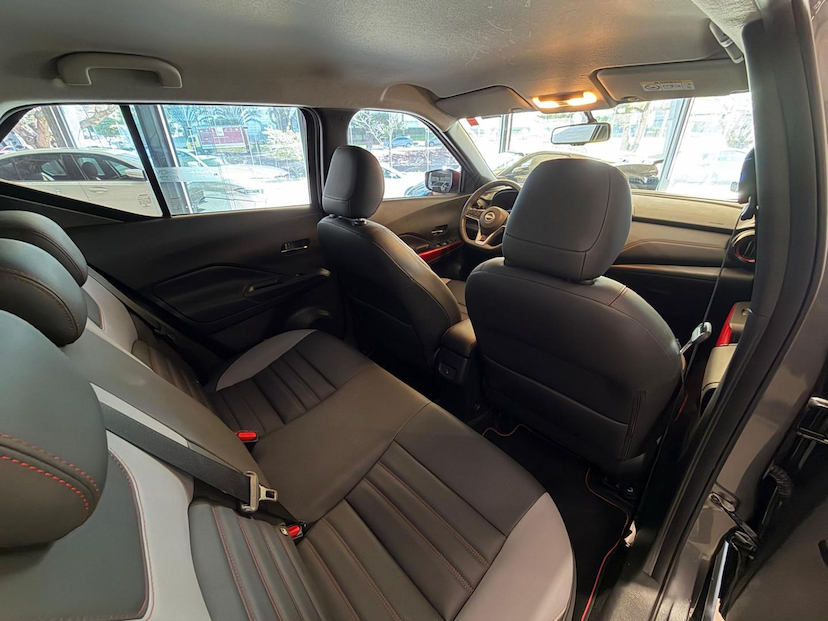 Foto do veículo NISSAN KICKS  XPLAY CVT 2023 8.600 KM 107.000,00