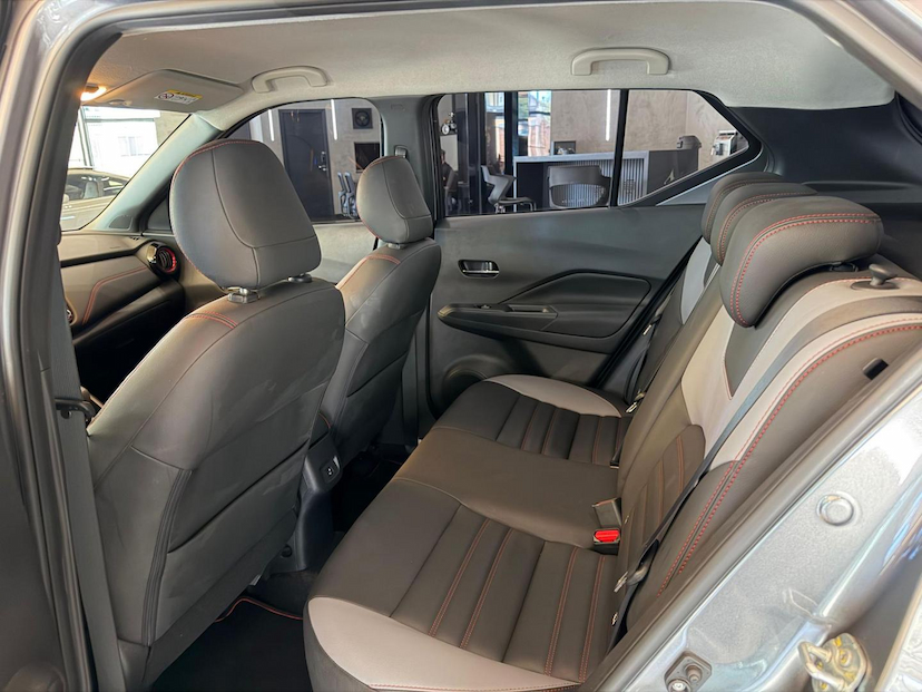 Foto do veículo NISSAN KICKS  XPLAY CVT 2023 8.600 KM 107.000,00