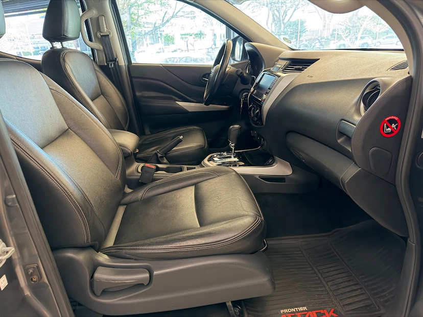 Foto do veículo NISSAN FRONTIER  ATK X4 2021 146.827 KM 129.000,00