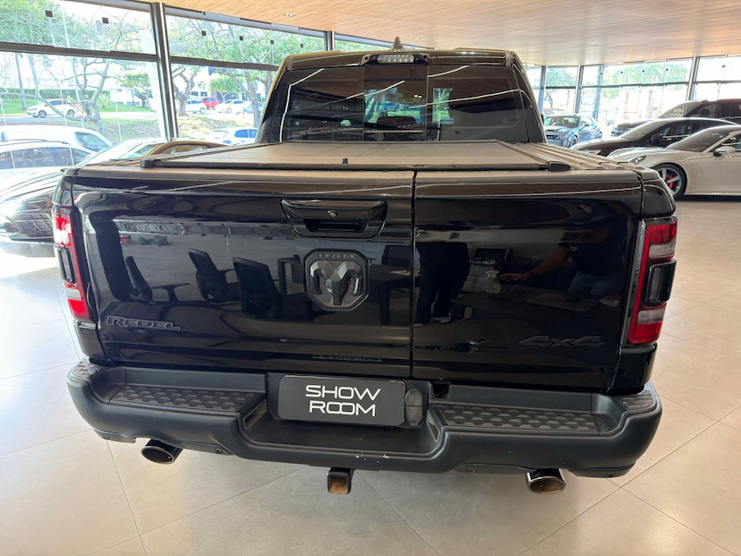 Foto do veículo RAM 1500  REBEL HEMI 2022 68.100 KM 319.000,00
