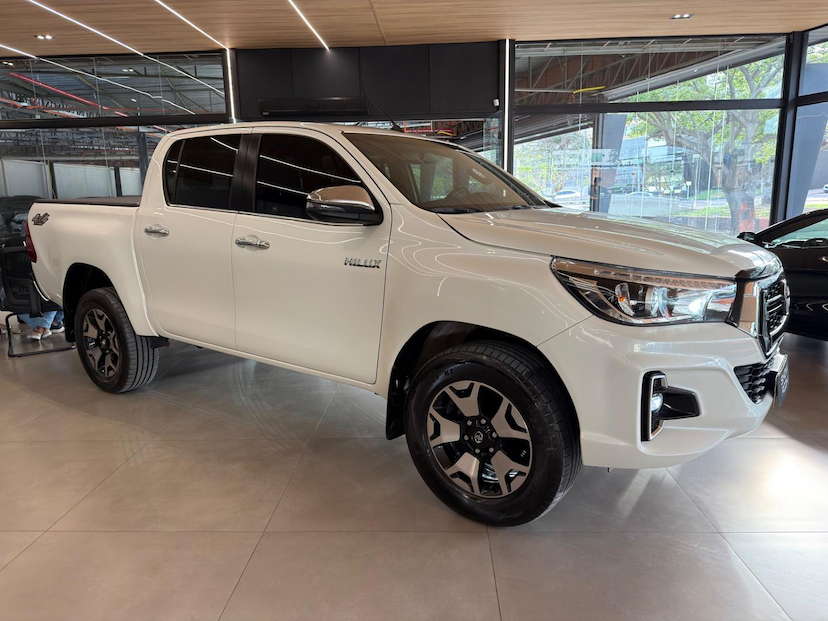 Foto do veículo TOYOTA HILUX  CDSRXA4FD 2020 123.396 KM 202.000,00