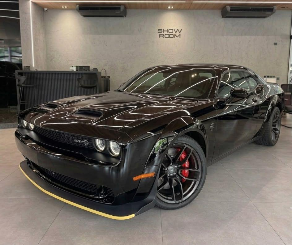 Foto do veículo DODGE CHALLENGER  SRT HELLCAT JAILBREAK 2023/2023 100 KM R$ 1.290.000,00
