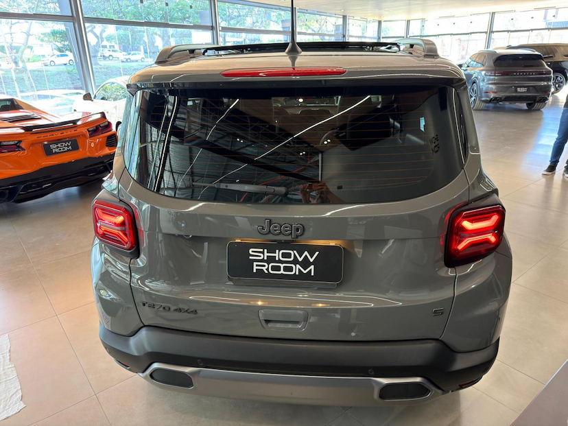 Foto do veículo JEEP RENEGADE  S T2704X4T 2024 22.818 KM 123.000,00