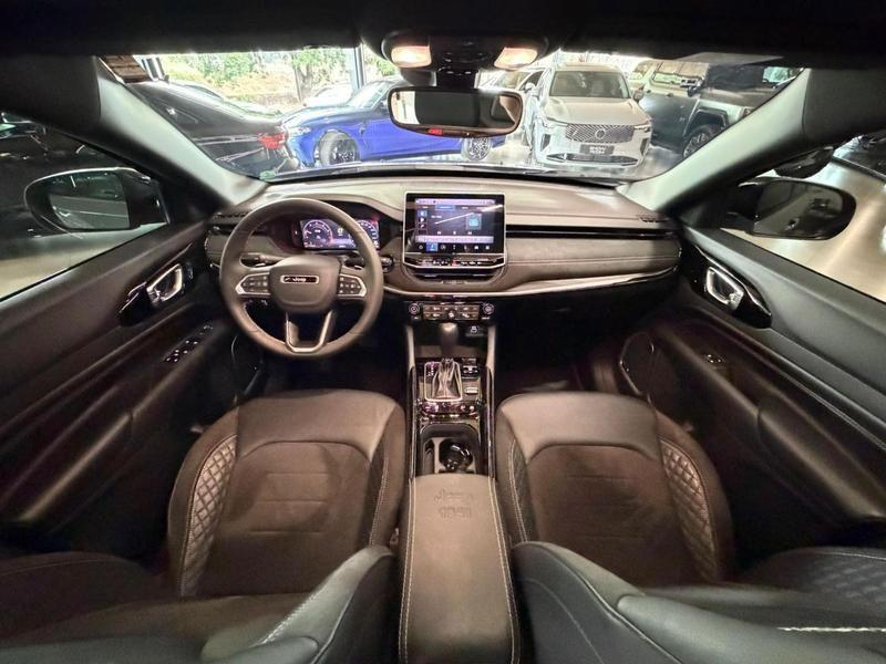 Foto do veículo JEEP COMMANDER COMMANDER BLACKHAWK 2025 18.288 KM 220.000,00