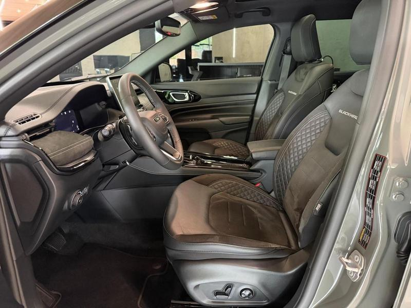 Foto do veículo JEEP COMMANDER COMMANDER BLACKHAWK 2025 18.288 KM 220.000,00