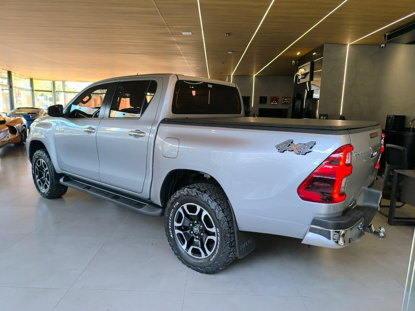 Foto do veículo TOYOTA HILUX  CDSRXA4FD 2023 91.500 KM 249.000,00