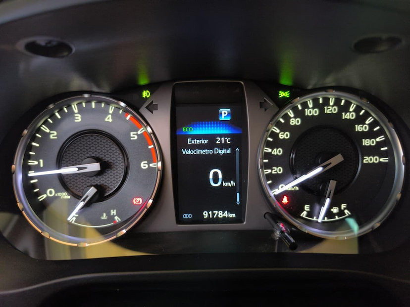 Foto do veículo TOYOTA HILUX  CDSRXA4FD 2023 91.500 KM 249.000,00