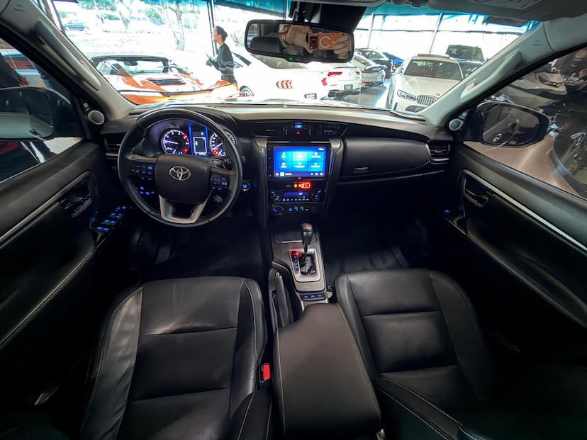 Foto do veículo TOYOTA HILUX  SWSRXA4FD 2024 67.730 KM 319.000,00