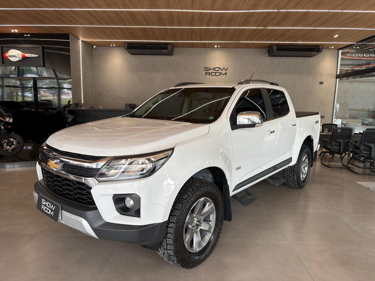 Foto do veículo CHEVROLET S10  LTZ DD4A 2022/2023 87.815 KM R$ 179.000,00