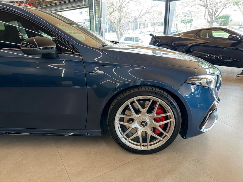 Foto do veículo MERCEDES-BENZ A 45 AMG  4M 2021 26.800 KM 373.000,00