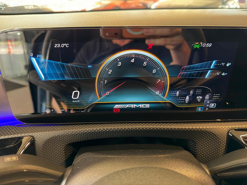 Foto do veículo MERCEDES-BENZ A 45 AMG  4M 2021 26.800 KM 373.000,00