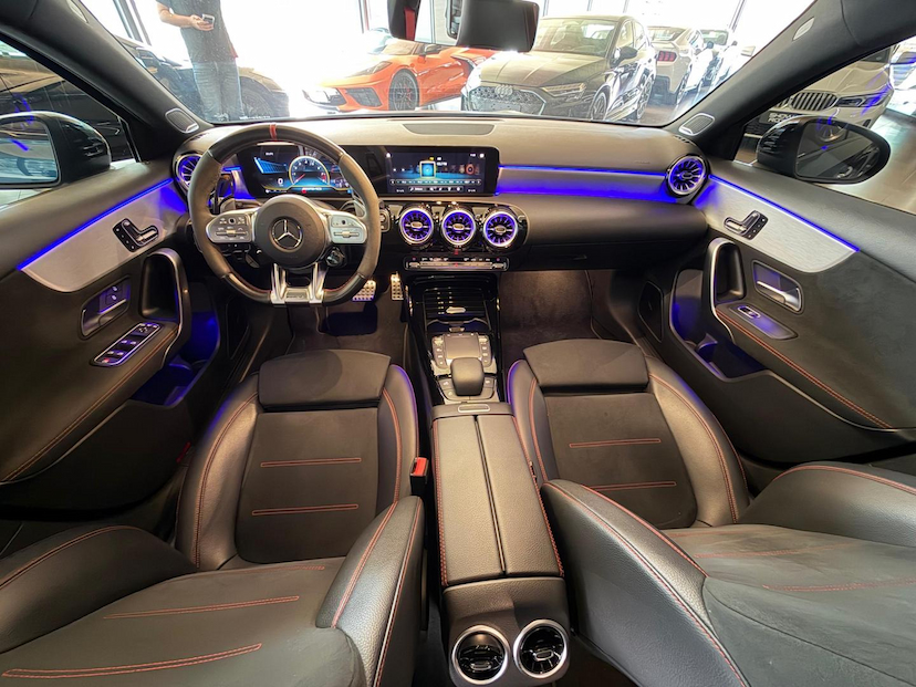 Foto do veículo MERCEDES-BENZ A 45 AMG  4M 2021 26.800 KM 373.000,00