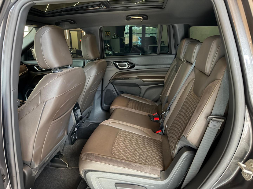 Foto do veículo JEEP COMMANDER  OVR T270 2023 67.500 KM 145.000,00