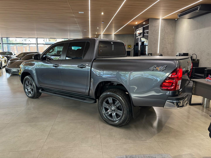 Foto do veículo TOYOTA HILUX  CDSR A4FD 2025 18.200 KM 239.000,00