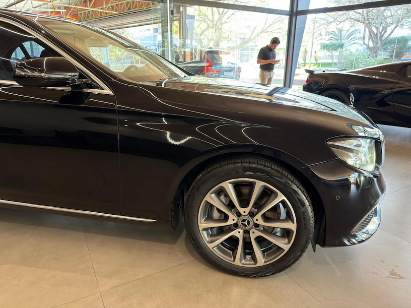 Foto do veículo MERCEDES-BENZ E 250 E250 EXC 2019 105.600 KM 195.000,00