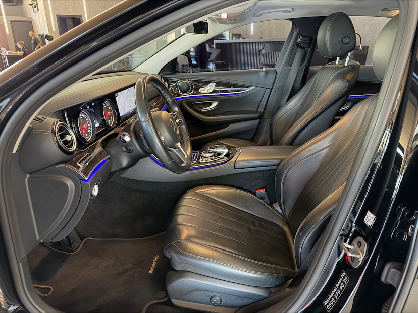 Foto do veículo MERCEDES-BENZ E 250 E250 EXC 2019 105.600 KM 195.000,00