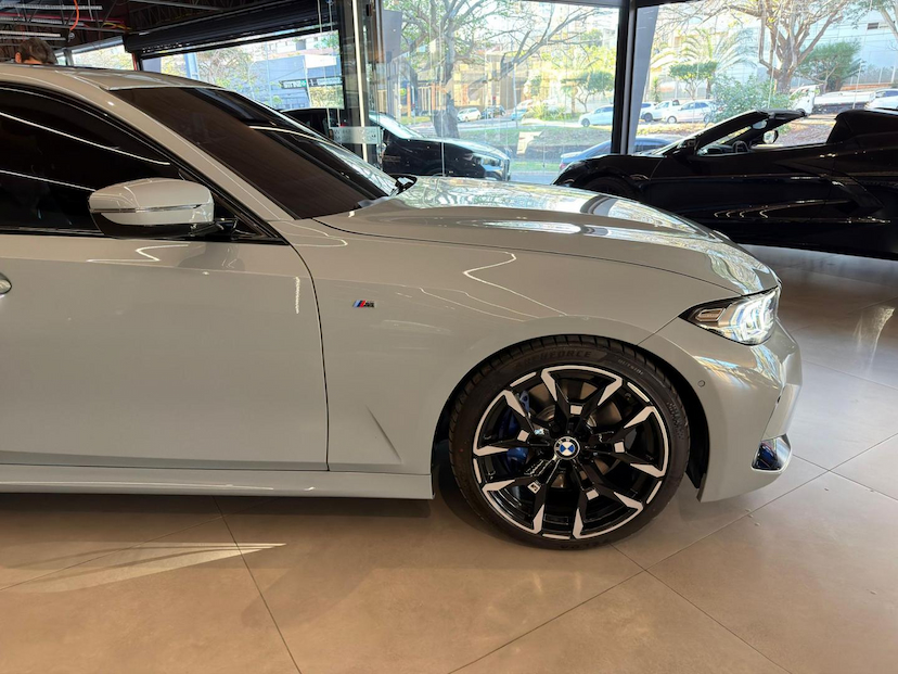 Foto do veículo BMW 320I  M SPORT FLEX 2023 23.590 KM 319.000,00