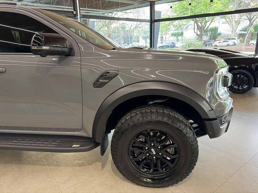 Foto do veículo FORD RANGER  RAPCD3G4A 2024 32.800 KM 395.000,00