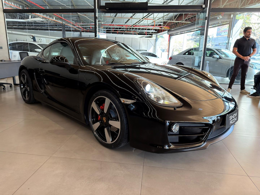 Foto do veículo PORSCHE CAYMAN  2014 26.720 KM 370.000,00