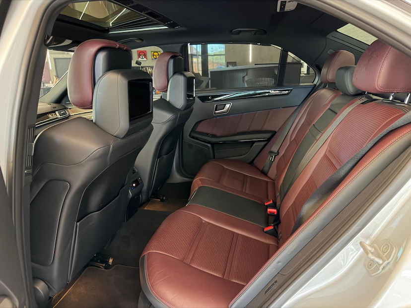Foto do veículo MERCEDES-BENZ E 63 AMG  2015 74.990 KM 289.000,00