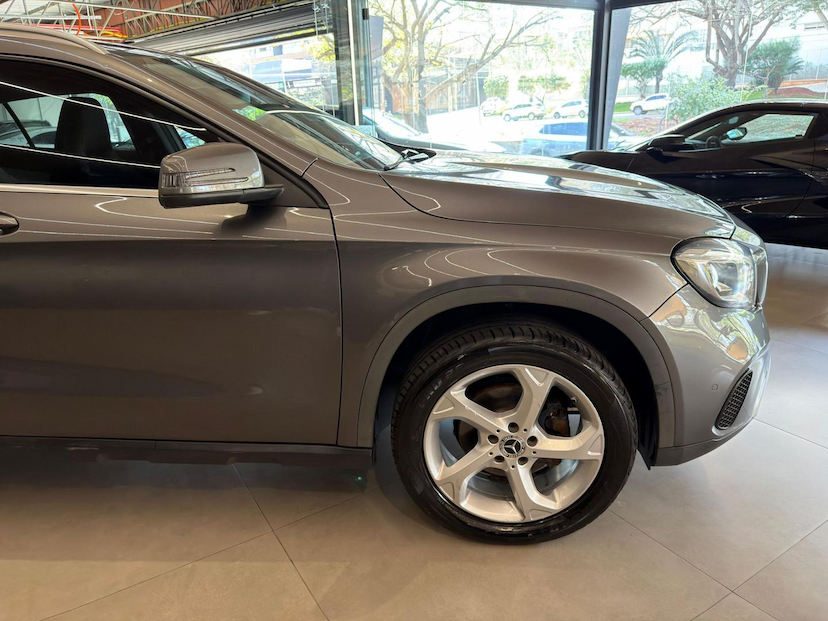 Foto do veículo MERCEDES-BENZ GLA 200 GLA200FF 2019 82.551 KM 109.000,00