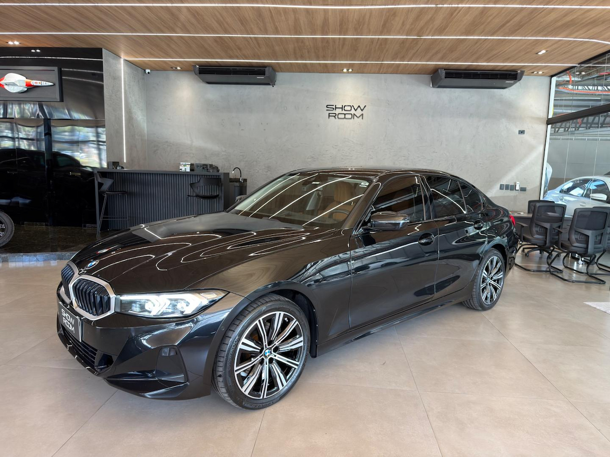 Foto do veículo BMW 320i  GP FLEX 2024/2025 17.157 KM R$ 285.000,00