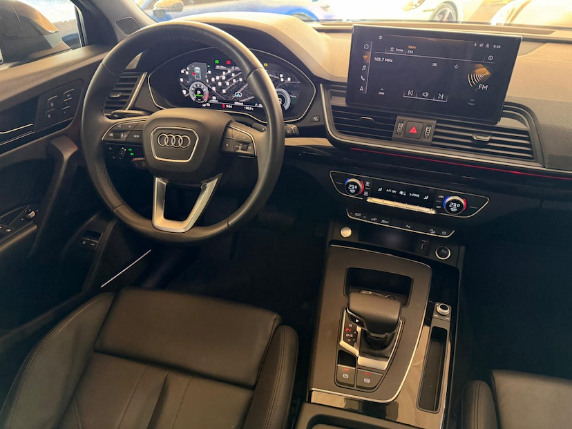 Foto do veículo AUDI Q5  SB P-HIBRIDO 2024 33.500 KM 297.000,00