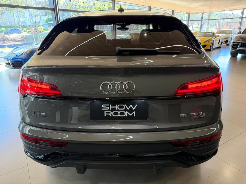 Foto do veículo AUDI Q5  SB P-HIBRIDO 2024 33.500 KM 297.000,00