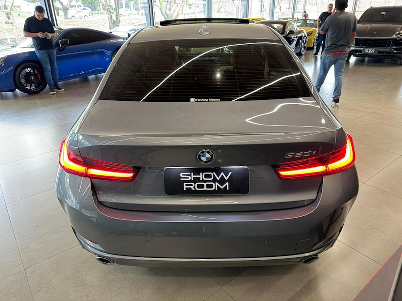 Foto do veículo BMW 320I  SPORT GP FLEX 2024 7.097 KM 269.000,00