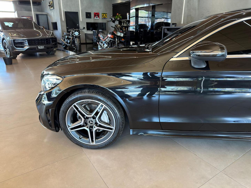 Foto do veículo MERCEDES-BENZ C 180 C180 COUPE 2019 44.470 KM 169.000,00