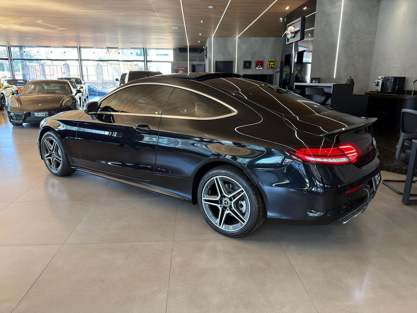 Foto do veículo MERCEDES-BENZ C 180 C180 COUPE 2019 44.470 KM 169.000,00