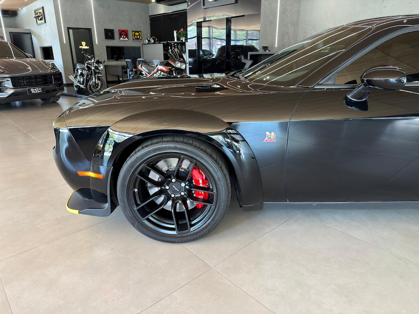 Foto do veículo DODGE CHALLENGER  RT SCAT PACK WIDEBODY 2023 1.312 KM 890.000,00