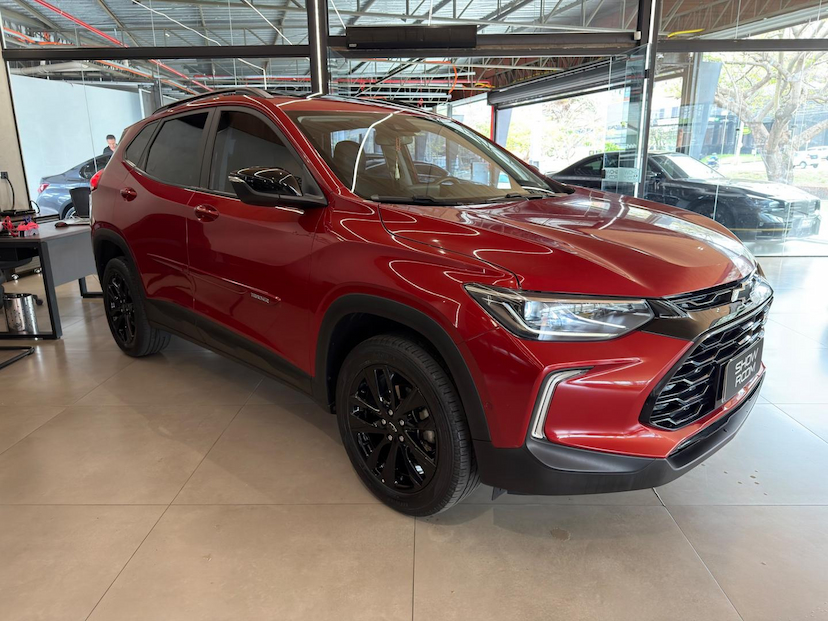 Foto do veículo CHEVROLET TRACKER  12T A RS 2024 30.026 KM 99.000,00