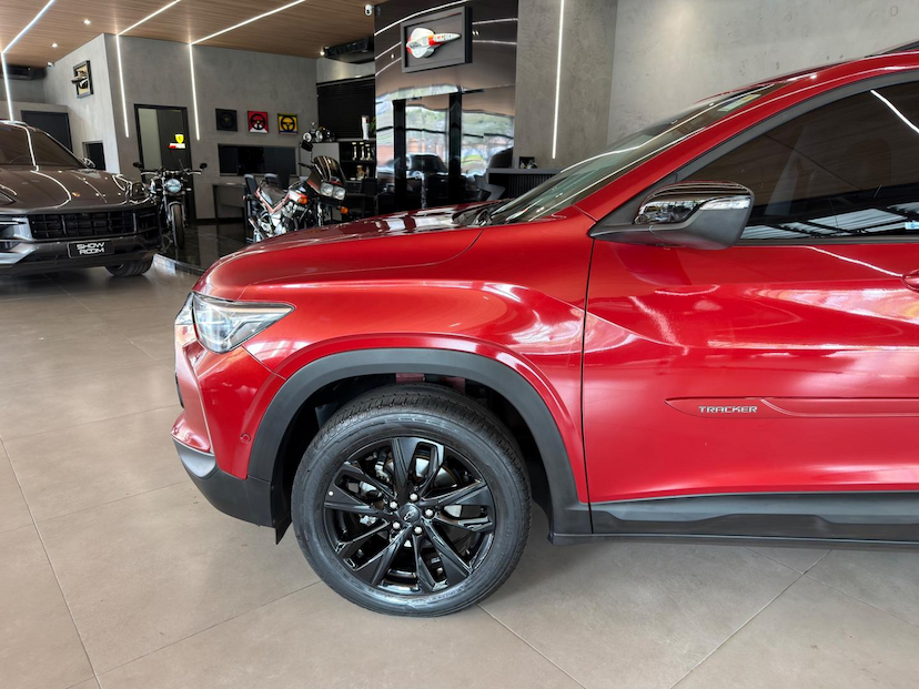 Foto do veículo CHEVROLET TRACKER  12T A RS 2024 30.026 KM 99.000,00