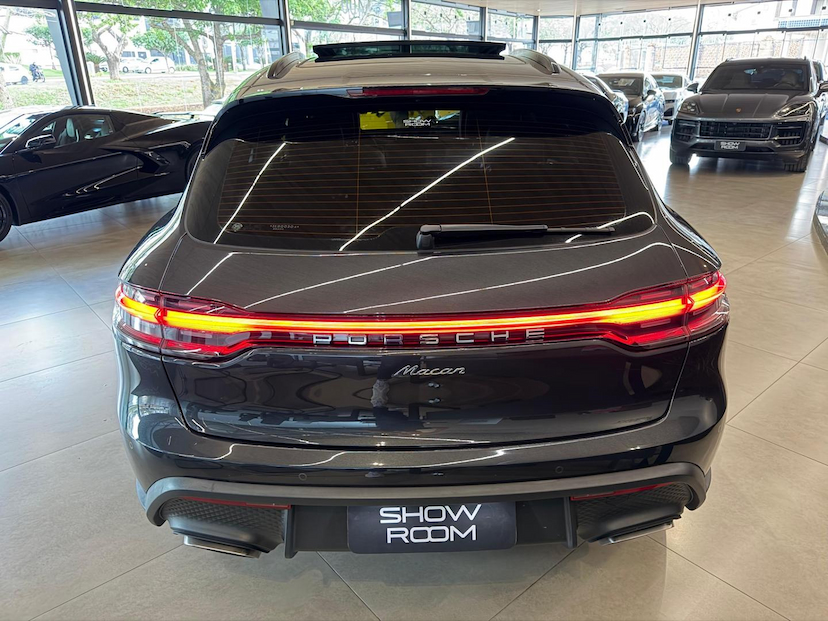Foto do veículo PORSCHE MACAN  2025 17.850 KM 479.000,00