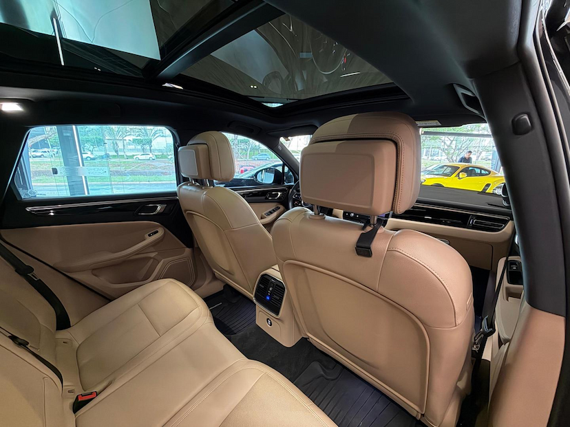 Foto do veículo PORSCHE MACAN  2025 17.850 KM 479.000,00