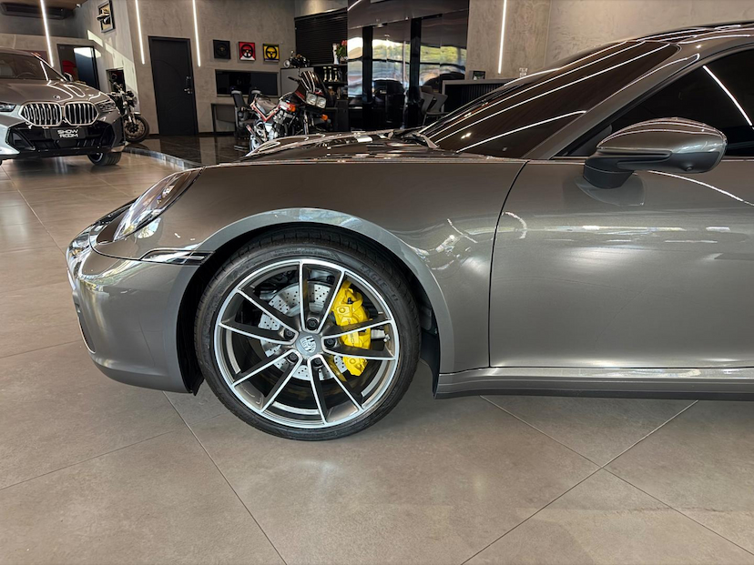 Foto do veículo PORSCHE 911  CARRERA 2024 9.846 KM 777.000,00