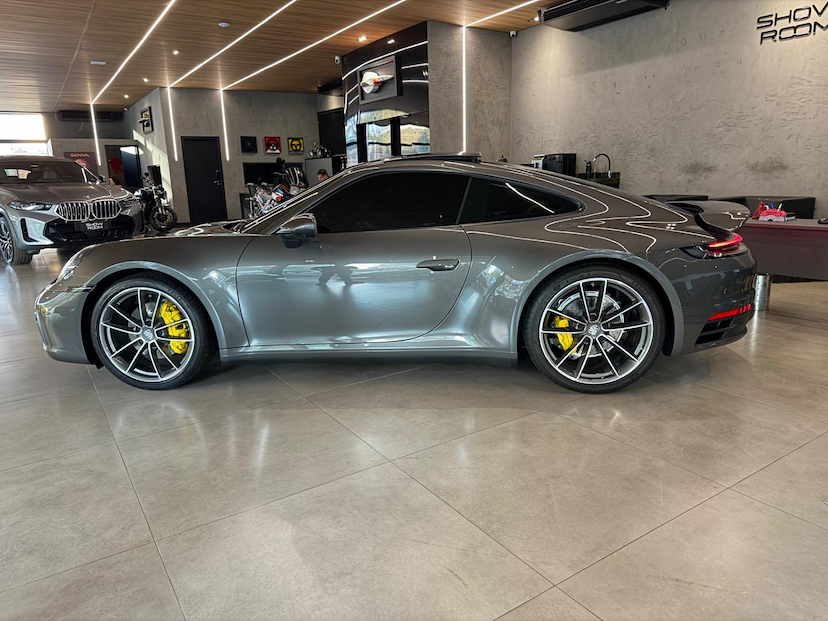 Foto do veículo PORSCHE 911  CARRERA 2024 9.846 KM 777.000,00