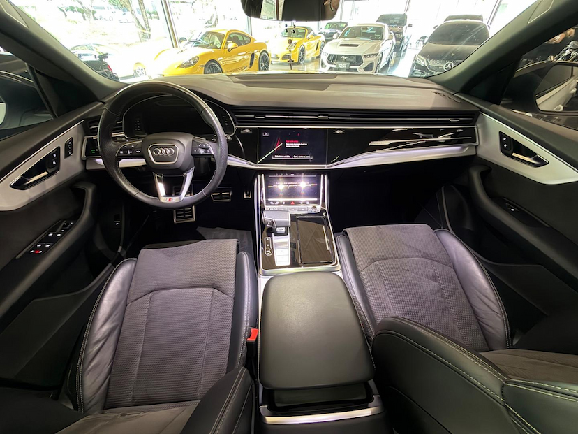 Foto do veículo AUDI Q8  3.0TFSI 2022 33.148 KM 380.000,00