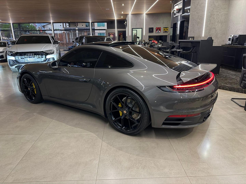 Foto do veículo PORSCHE 911  CARRERA 2024 9.846 KM 789.000,00